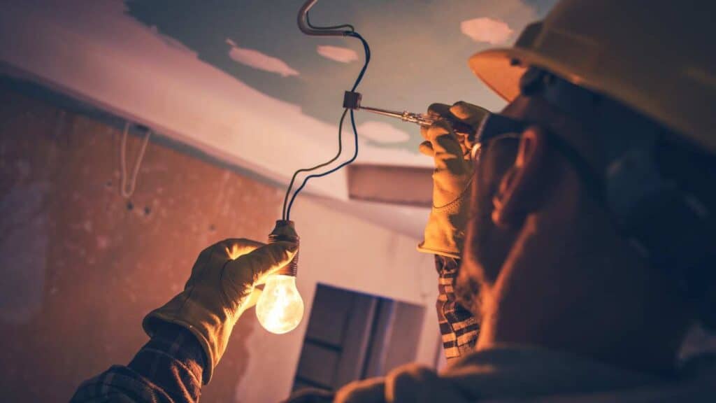 Elektrofachkraft für festgelegte Tätigkeiten